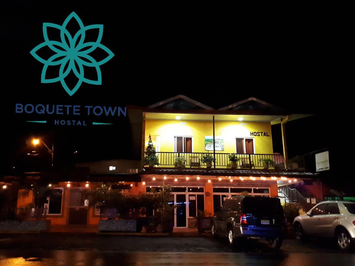 Boquete Town Hostal エクステリア 写真